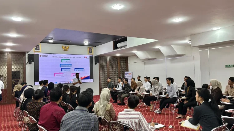 KAI Services Bekali Prama dan Prami Pelatihan Layanan Angkutan Lebaran