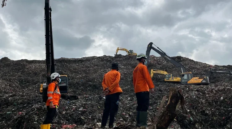 BNPB Waspadai Risiko Longsor Susulan di TPST Bantargebang Bekasi