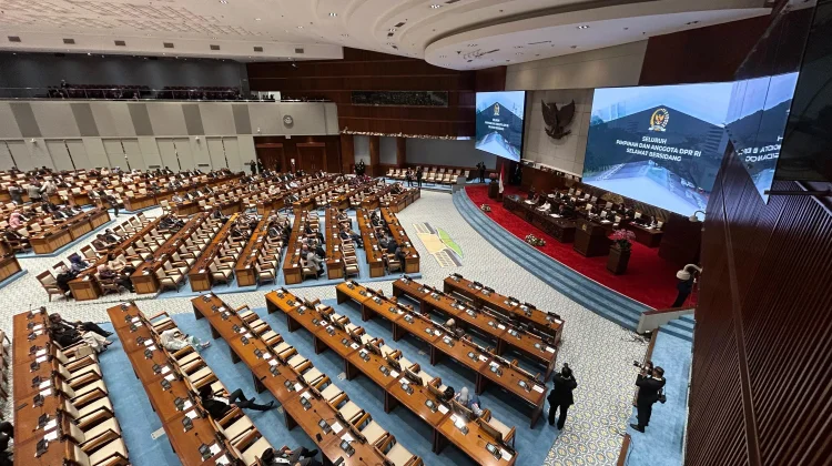 DPR Ingatkan Dampak Konflik Timur Tengah terhadap Stabilitas Ekonomi Indonesia
