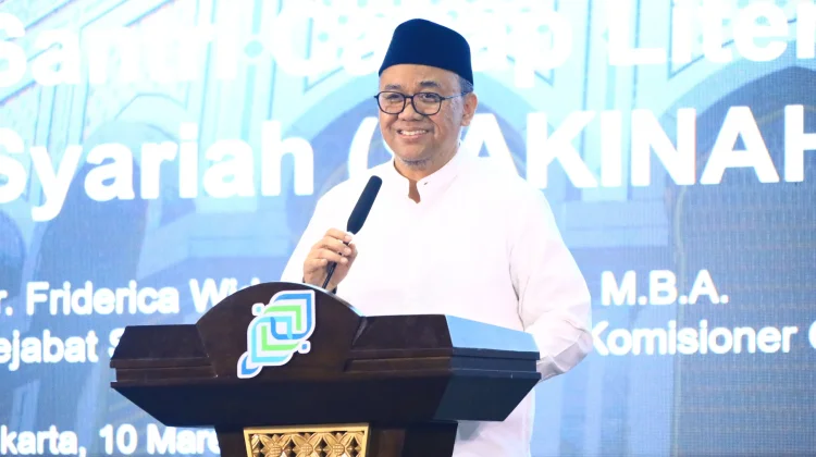 OJK Perkuat Literasi Keuangan Syariah Santri lewat Program SAKINAH