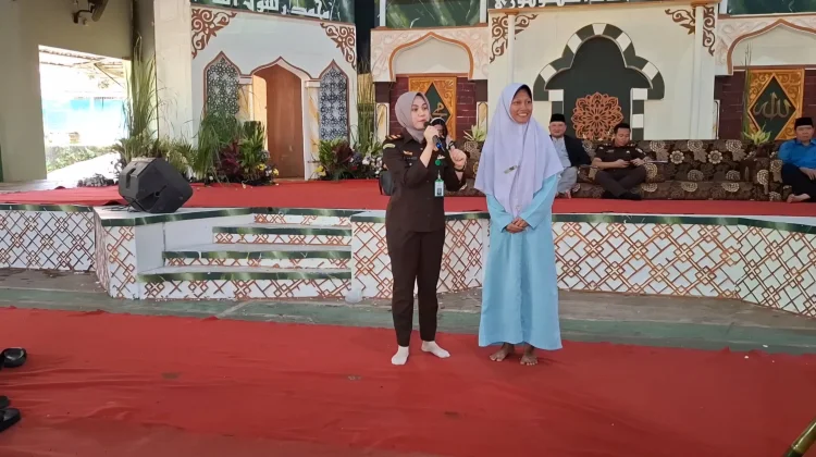 Ramadan, Jaksa Masuk Pesantren Tangsel Bekali Ilmu Hukum