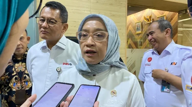 Menteri PANRB Dorong Pengawasan Mudik lewat SP4N LAPOR