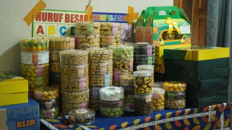 Pengusaha Kue Kering Banjir Pesanan Jelang Lebaran