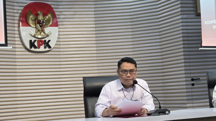 KPK Tetapkan Bupati dan Sekda Cilacap Tersangka Pemerasan Dana THR
