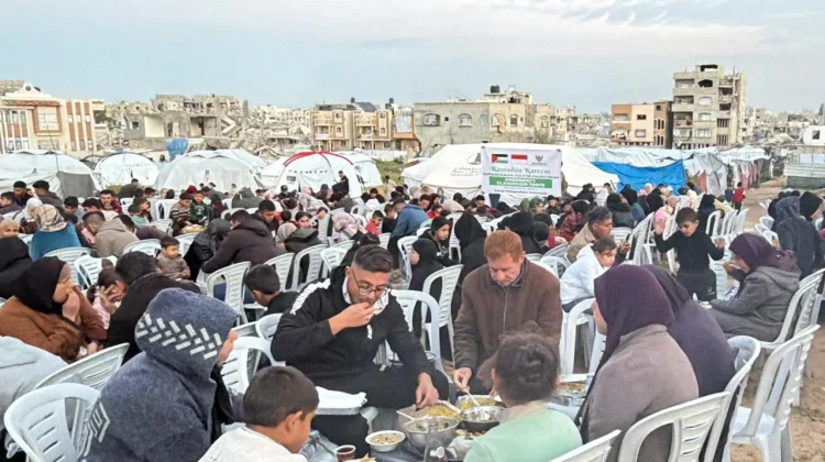BAZNAS Distribusikan 74.228 Porsi Hidangan Berbuka Puasa untuk Warga Palestina