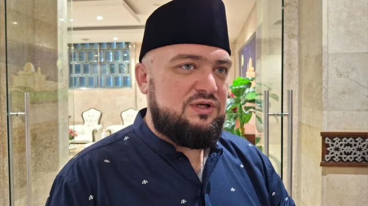 Ulama Rusia Ceritakan Suasana Ramadan di Tempat Asal Khabib Nurmagomedov