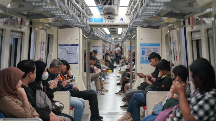 Sambut Liburan Lebaran, Tarif LRT Jabodebek Maksimal 10 Ribu, Begini Kata Penumpang