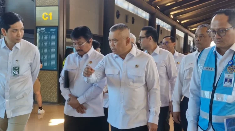 Menhub Akan Jatuhkan Sanksi pada Perusahaan Logistik Penyebab Macet "Horor" di Bali