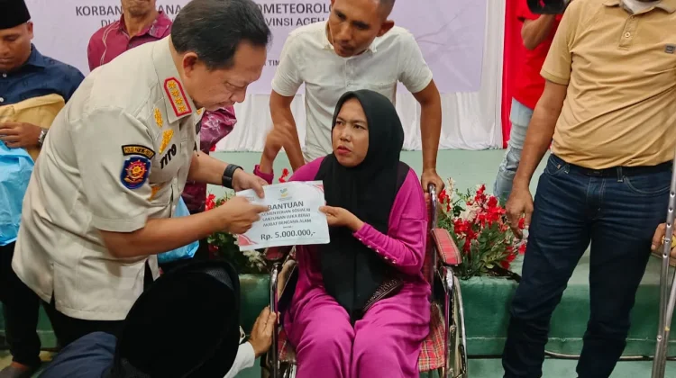 Mendagri dan Mensos Salurkan Rp100 Miliar untuk Korban Banjir Aceh Timur