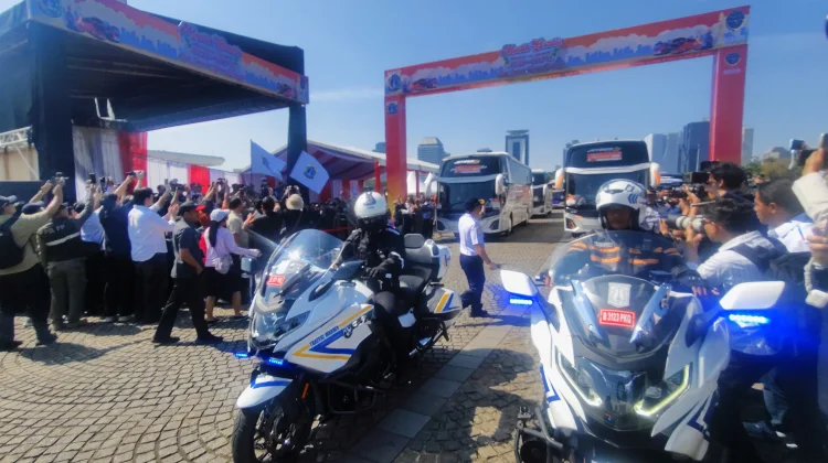 Pemprov DKI Jakarta Lepaskan Belasan Ribu Peserta Mudik Gratis 2026