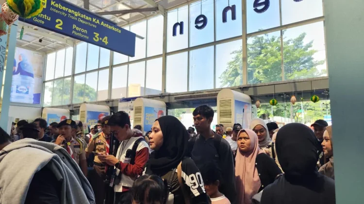 Stasiun Pasar Senen Akan Berangkatkan Sebanyak 24.412 Penumpang Hari Ini