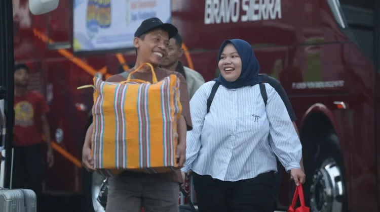 Kemenhub Berangkatkan Ribuan Peserta Mudik Gratis ke Jawa-Sumatera