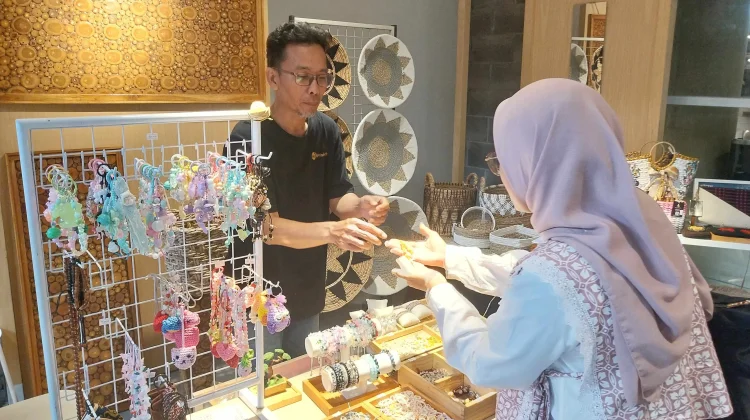 Menjelang HUT Ke-46 Dekranas, Kemenperin Perkuat Daya Saing Kriya dan Wastra
