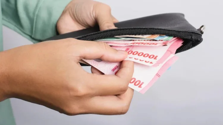 Uang THR Dipakai untuk Apa? Simak Tips Kelola Pengeluaran THR saat Lebaran