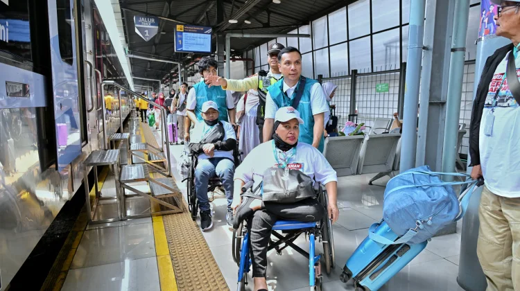 Kemenhub Berangkatkan Mudik Gratis Ramah Anak dan Disabilitas dengan Kereta Api
