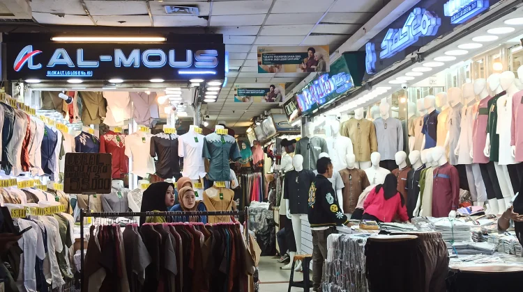Gen Z dan Milenial, Punya Cara Beda Hadapi Tekanan Pengeluaran saat Lebaran