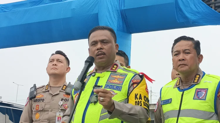 Kakorlantas: Arus Tol Jakarta-Cikampek Terkendali pada Kamis Malam