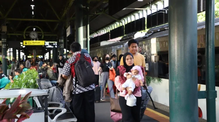 H-3 Lebaran, Kemenhub: 7,7 Juta Orang Mudik Naik Transportasi Umum