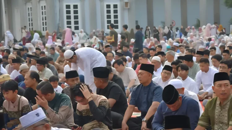 Sebagian Warga Lebaran Jumat, Lainnya Sabtu, Tangerang Tetap Harmonis