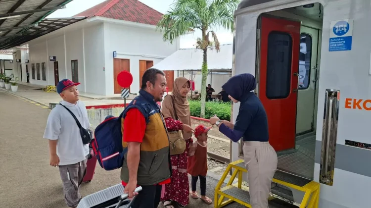 Mulai Juli, KA Rajabasa Tawarkan Fasilitas Lebih Nyaman