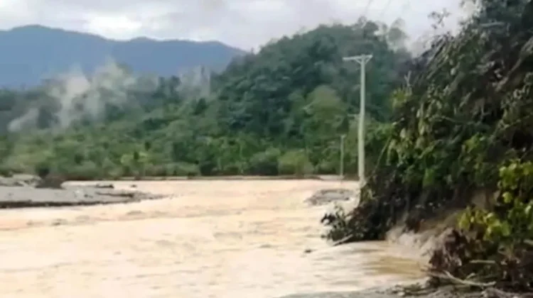 BPBD: Akses Jalan ke KAT Sikundo Aceh Barat Tertutup Longsor