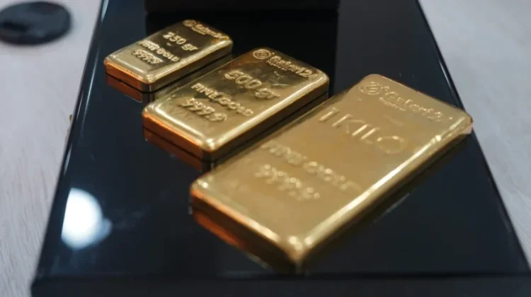 Pegadaian Catat Penurunan Harga Emas Galeri24 dan UBS Hari Ini