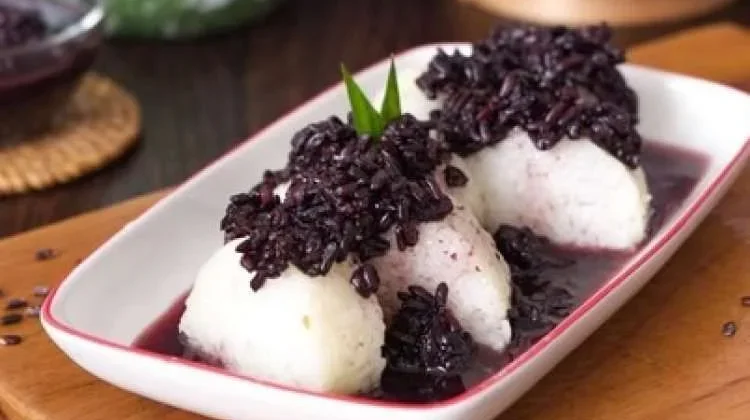 Mengenal Lamang Tapai, Kuliner Khas Minangkabau saat Idulfitri