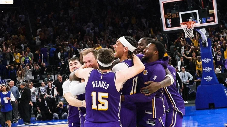 Lakers Menang Tipis 105-104 atas Magic
