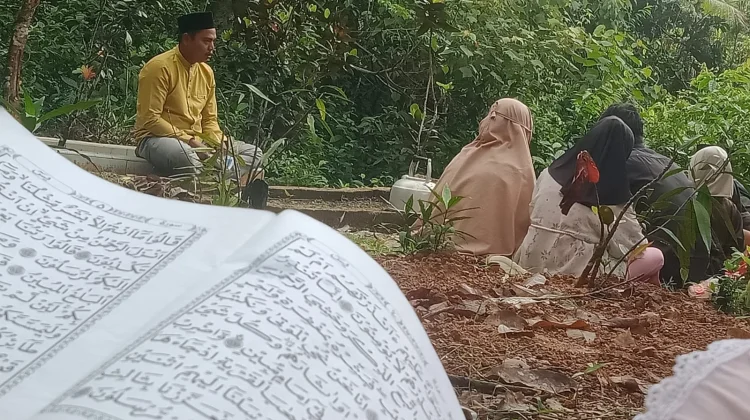 Lantunan Yasin dan Rindu yang Tak Usai
