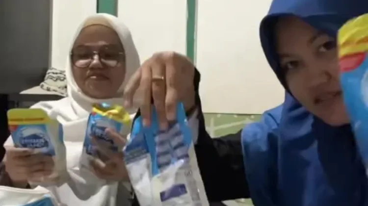 Intip Keseruan Warganet 'Unboxing' Bingkisan Presiden Prabowo, Isinya Mengejutkan
