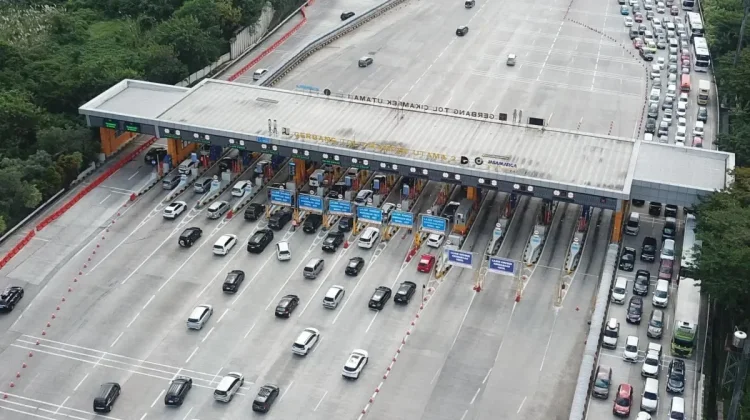 Arus Balik Meningkat, One Way Arah Jakarta Diberlakukan di Tol Cipali