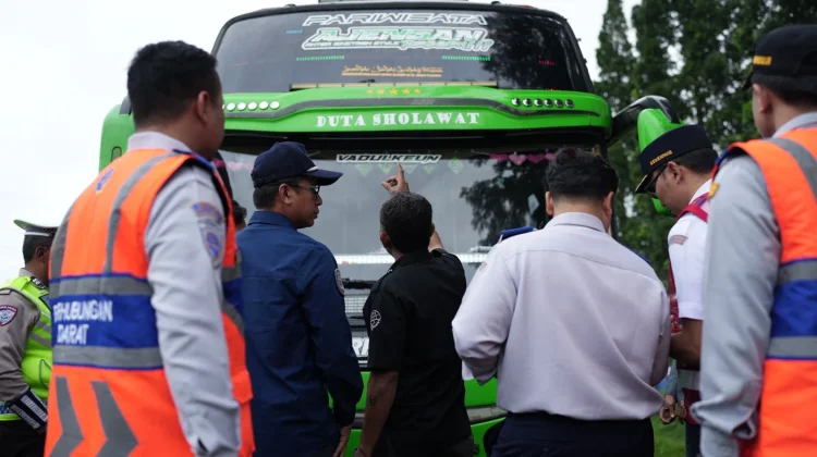 Rampcheck di Rest Area Ciawi, Kemenhub Temukan 16 Kendaraan Perlu Perbaikan