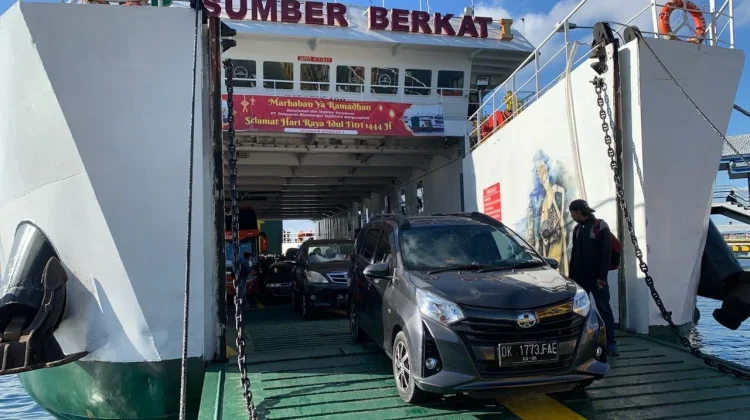 Arus Balik di Pelabuhan Ketapang Banyuwangi Terpantau Ramai