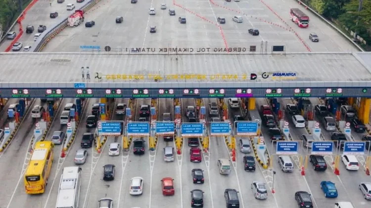 Jasa Marga Imbau Pemudik Patuhi Aturan One Way dan Contraflow