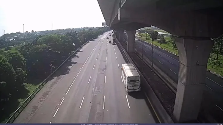 Lalu Lintas Tol Cikampek Belum Alami Lonjakan