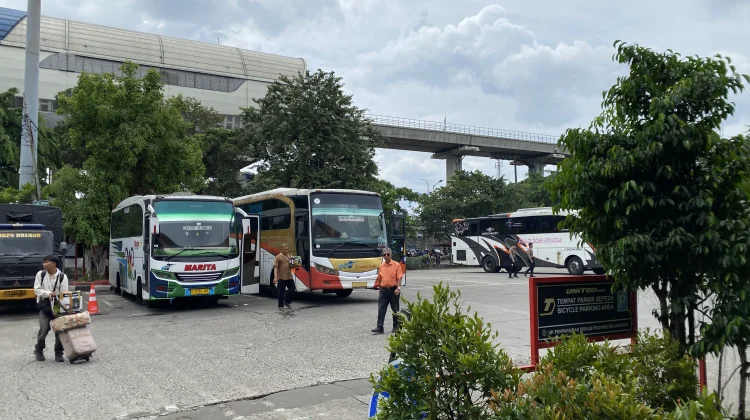 Transjakarta Siapkan Angkutan Malam di Kampung Rambutan saat Arus Balik