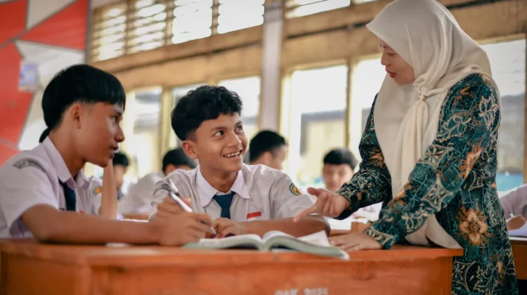 Mendikdasmen Pastikan PJJ Dibatalkan Demi Penguatan Pendidikan Anak