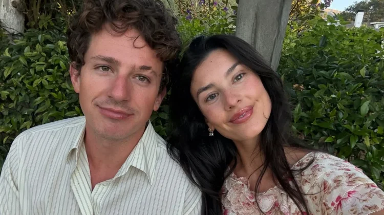 Charlie Puth dan Brooke Sansone Sambut Anak Pertama