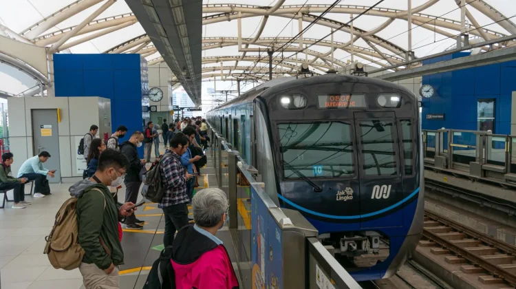 Penumpang MRT Jakarta Tembus 135 Ribu selama Dua Hari Lebaran