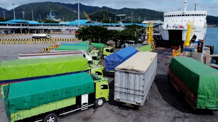 Kemenhub Evaluasi Pembatasan Kendaraan Sumbu Tiga usai Pelanggaran