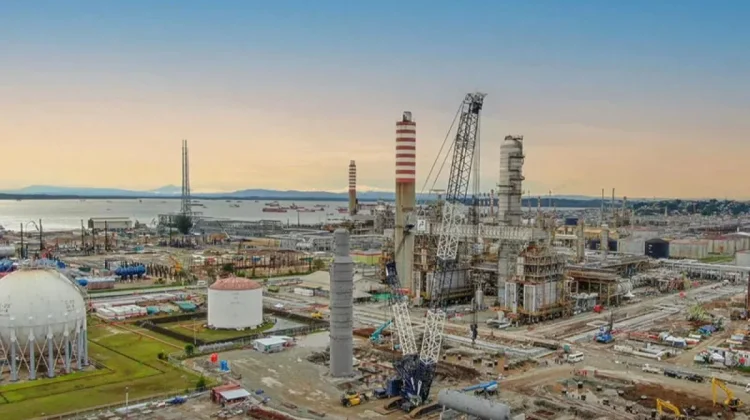 Pertamina Pastikan Kilang Balikpapan Beroperasi Penuh selama Libur Lebaran