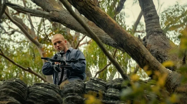 Netflix Rilis Trailer Film Aksi Thriller ‘Apex’