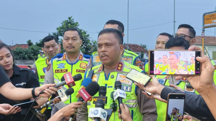 Karkolantas Tinjau Gerbang Tol Pejagan, Arus Lalu Lintas Masih Padat