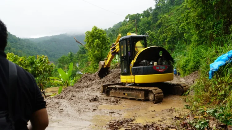 Longsor Desa Damarwulan, BPBD Jepara: Pembersihan Dilakukan dengan Alat Berat