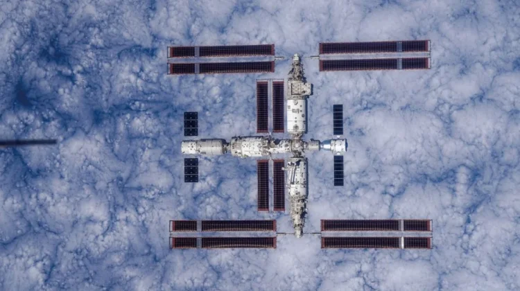 Riset Temukan Dampak Mikrogravitasi terhadap Kesehatan Hati Astronaut
