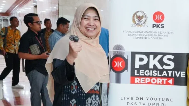 AI Harus Jadi Alat Bantu, DPR Minta Penggunaan di Sekolah Diatur Jelas