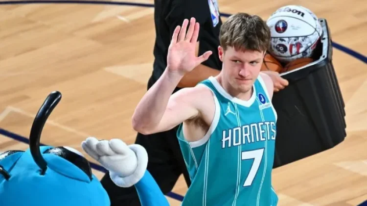 Knueppel Ukir Sejarah, Jadi Rookie Paling Mematikan di NBA