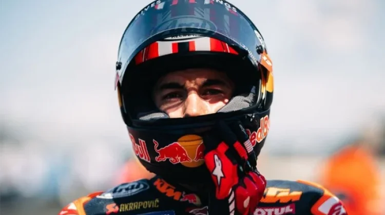 Cedera Bahu,  Vinales Mundur dari GP Amerika