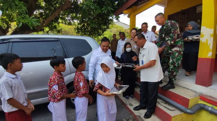 BGN: MBG Disalurkan 5 Hari Sekolah, Daerah 3T 6 Hari