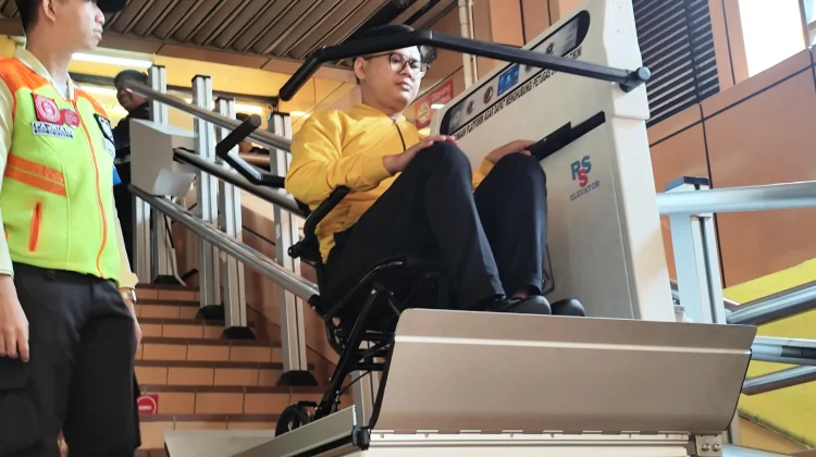 Stasiun Cikini Hadirkan Fasilitas "Platform Lift", Semakin Ramah Disabilitas